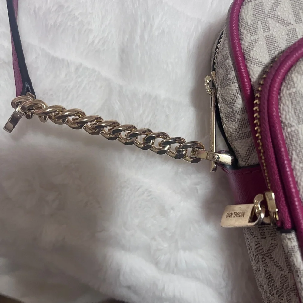 Michael Kors Pink and Cream Women's Bag - Picture 2 of 3